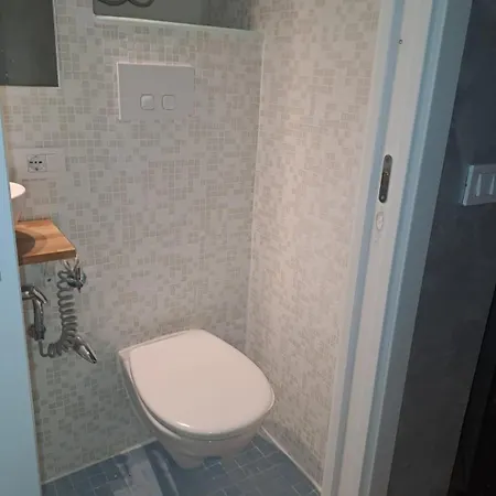 Konukevi Just To Sleep Bari